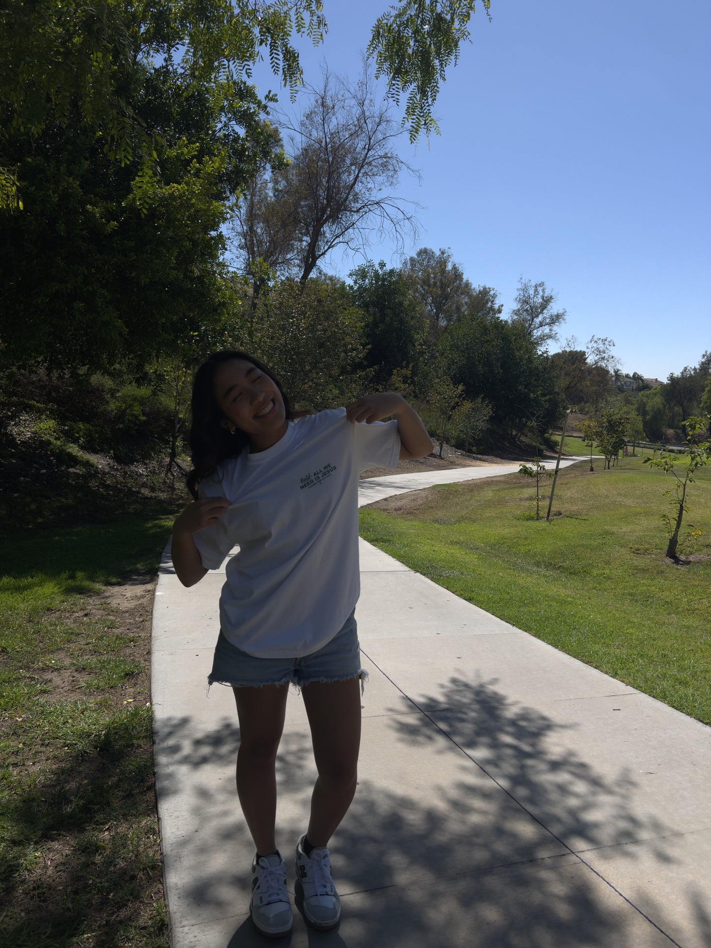 Praise the Lord Tee