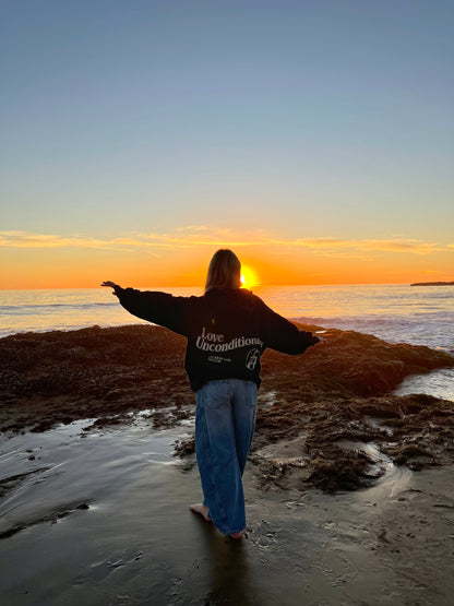 Model is 5'3 — 113 lbs